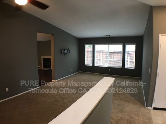 Foto del edificio - 36956 Red Oak St