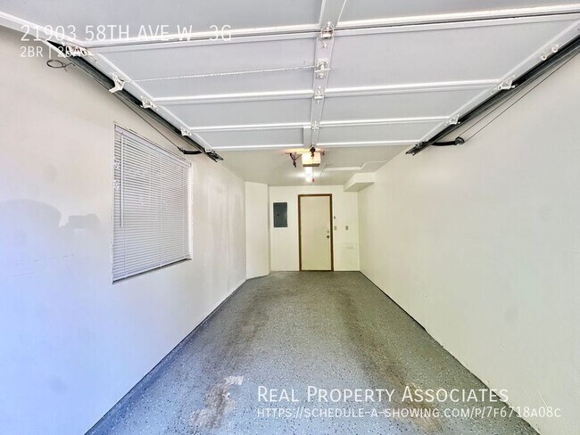Foto del edificio - 21903 58th Ave W