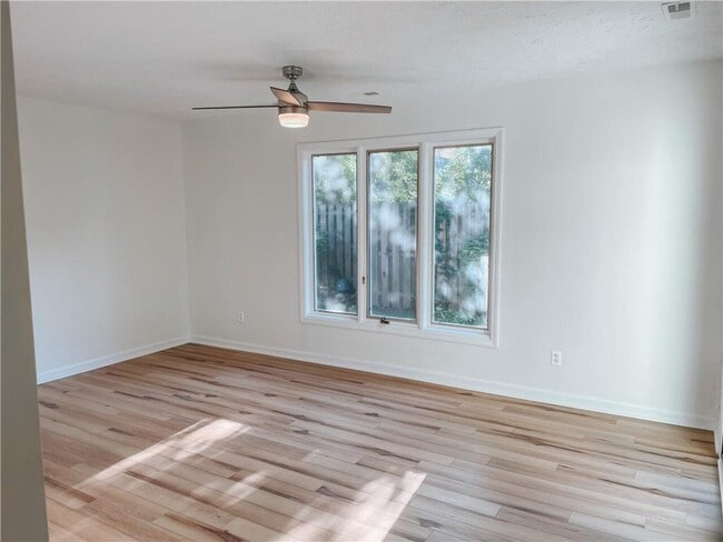 Building Photo - 5216 Fawn Hill Ct