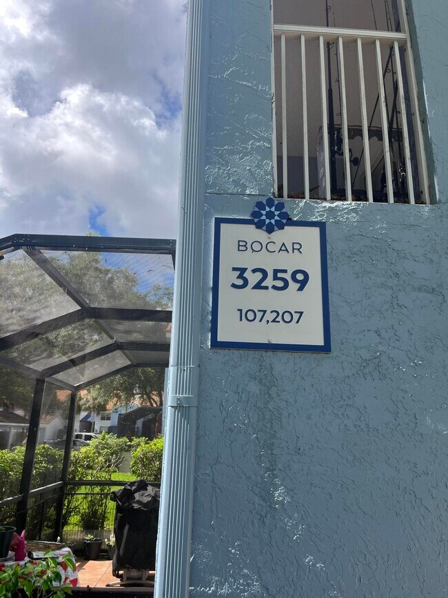 Foto del edificio - 3259 Clint Moore Rd