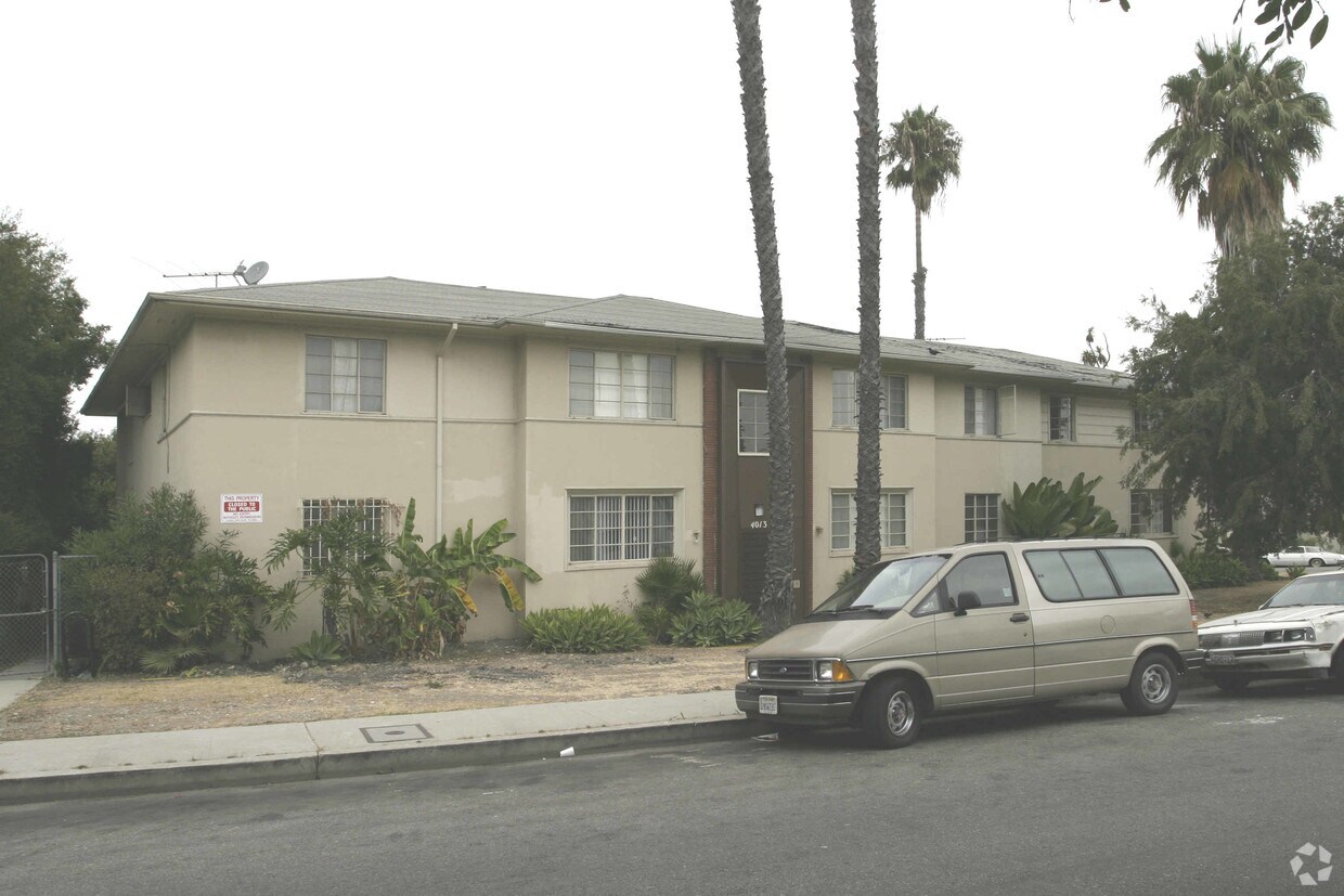 Primary Photo - 4013 West Blvd