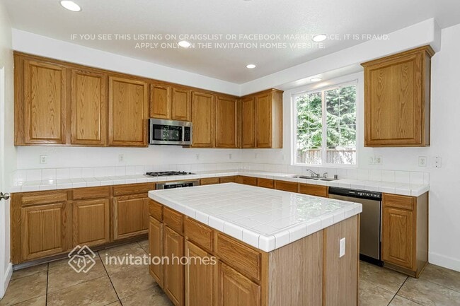Building Photo - 5289 Moonlit Bay Way