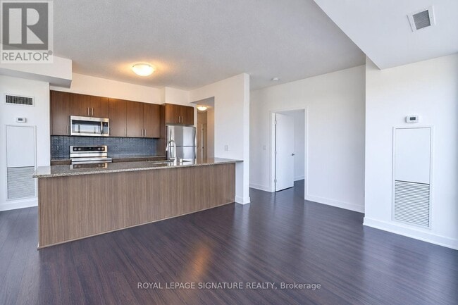 Building Photo - 1603 Eglinton Ave W