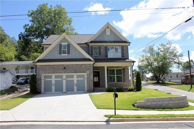 Foto del edificio - 660 Allen St NE