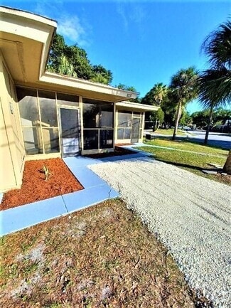 Building Photo - 101 S Evergreen Ave