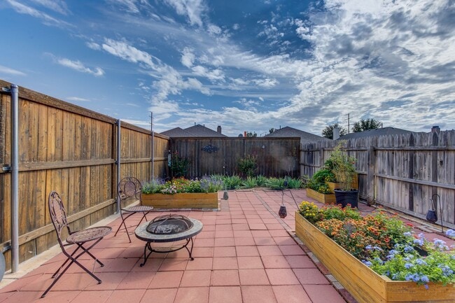 Foto del edificio - Garden Home In Cooper West