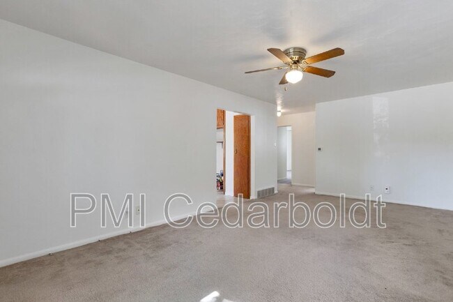 Foto del edificio - 215 Judson St
