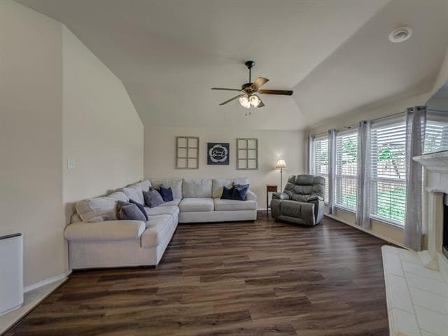 Building Photo - 1440 Bateman Ln
