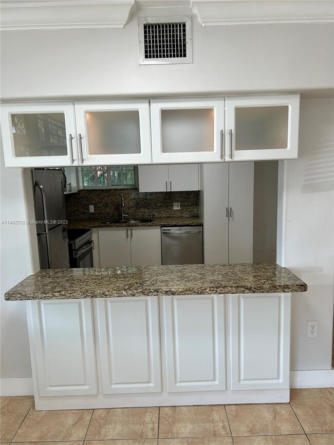 Foto del edificio - 1135 92nd St