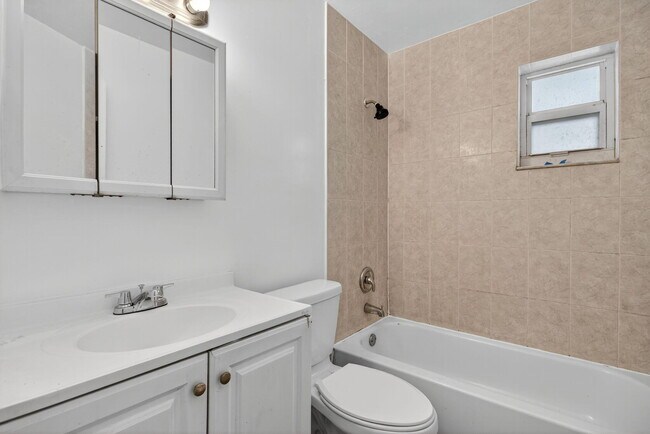 Foto del edificio - 3201 NE 7th Ave