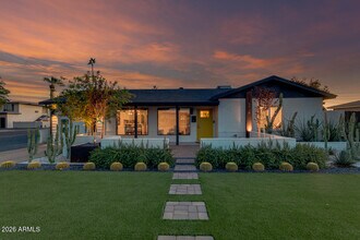 Building Photo - 6929 E 6th St