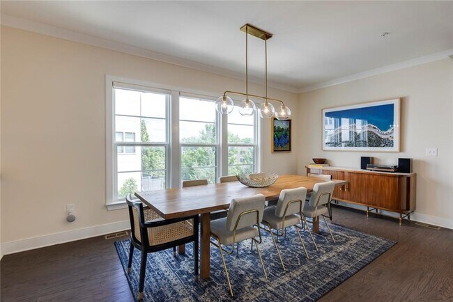Foto del edificio - 842 Stonehill Ln