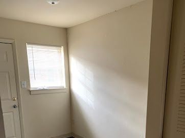 Building Photo - Enjoy RVA living at Bradford Manor