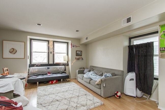 Interior Photo - 938 S 49th St