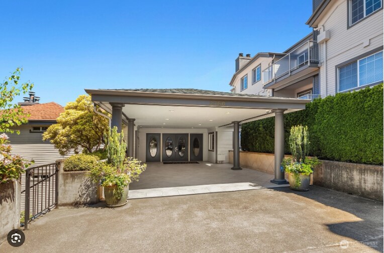 Foto principal - 2760 76th Ave SE