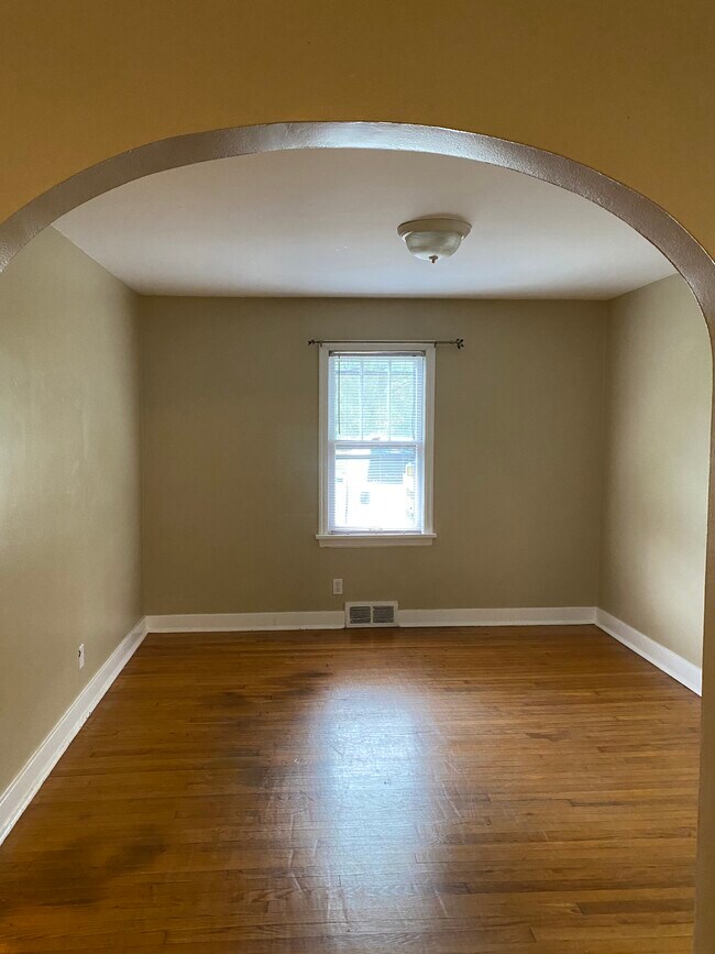 Dining Area - 1609 8th St