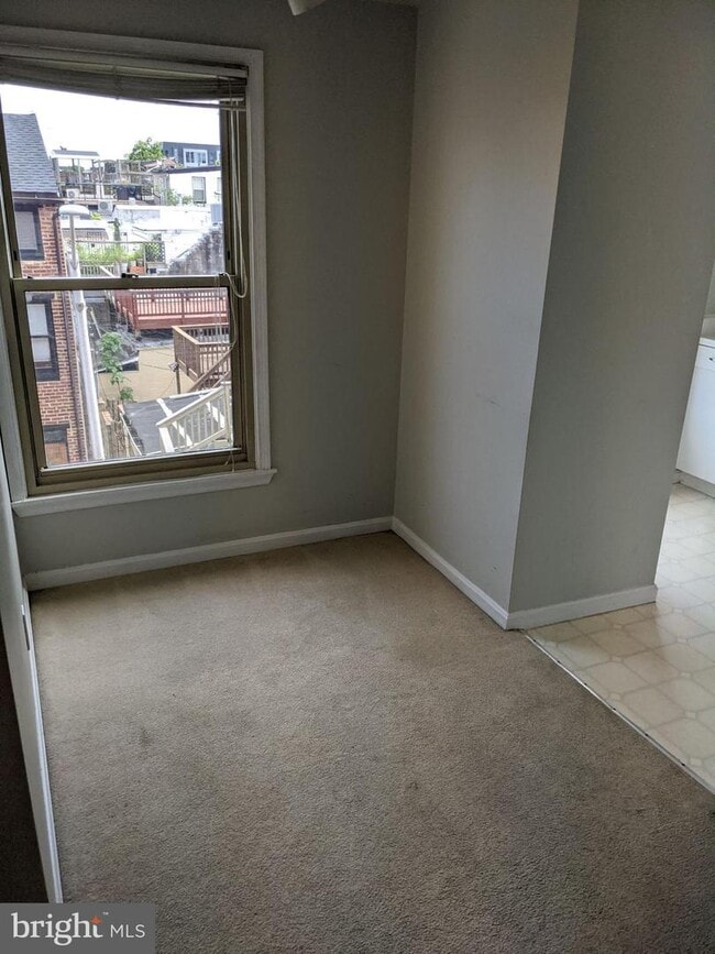 Building Photo - 2 E Wheeling St