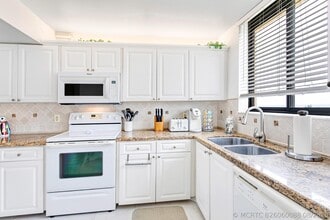 Building Photo - 100 Ocean Trail Way