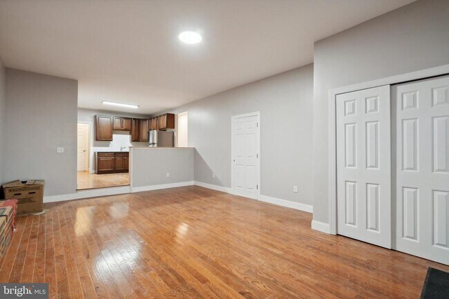 Foto del edificio - 4602 Longshore Ave
