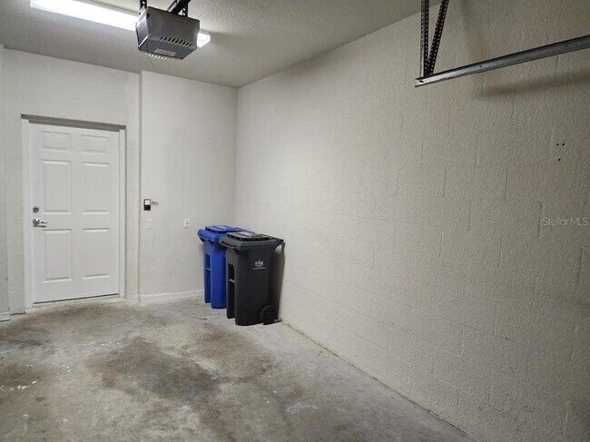 Building Photo - 2248 Kings Palace Dr