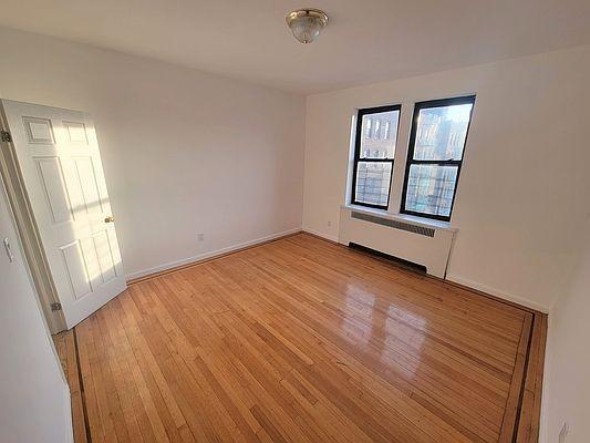 Foto del edificio - 1 bedroom in BRONX NY 10456