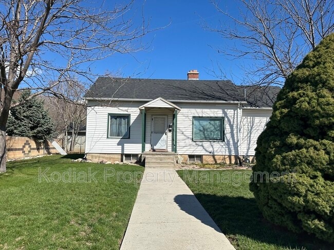 Photo - 580 N Main St Apartment