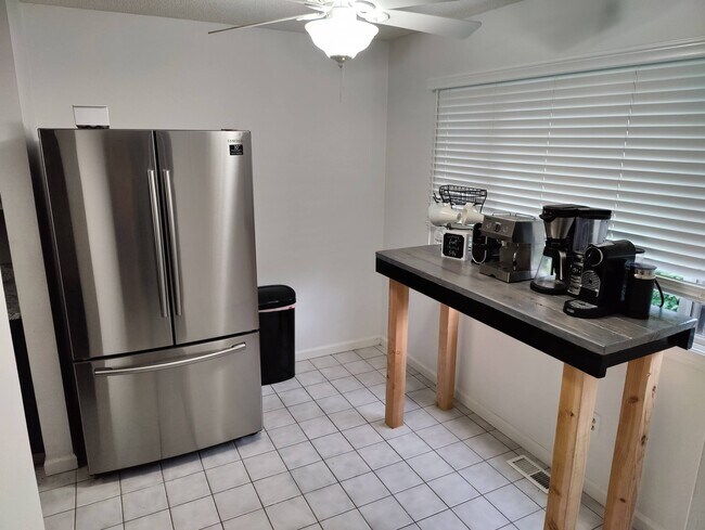 Photo - 9 Riverview Apartment