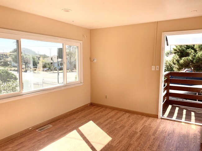 Foto del edificio - 6815 Moeser Ln