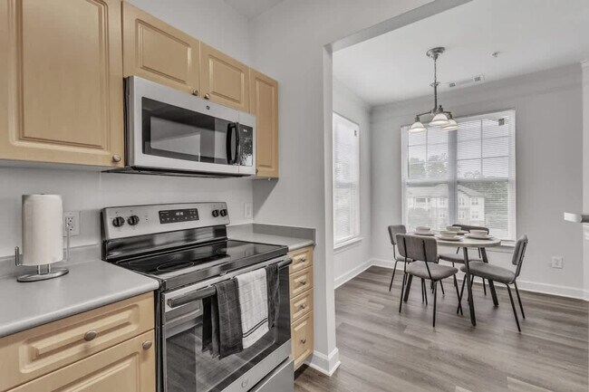 Foto del edificio - 8226 Hydon Dawn Ln
