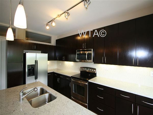 Building Photo - 300 S Lamar Blvd