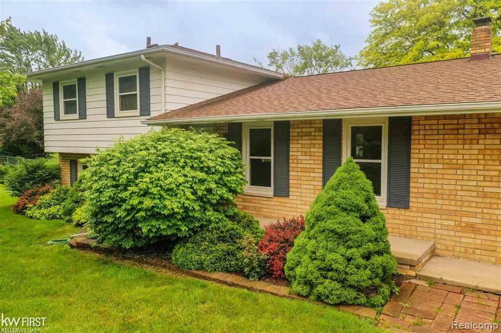 7486 Porter Rd, Grand Blanc, MI 48439 House Rental in Grand Blanc, MI