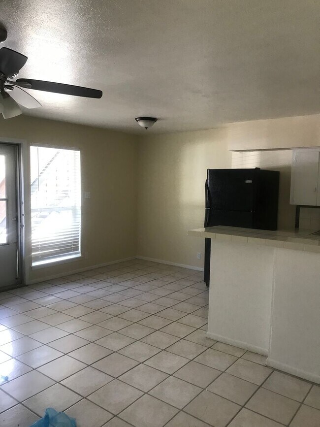 Photo - 308 Smith Street Apartment