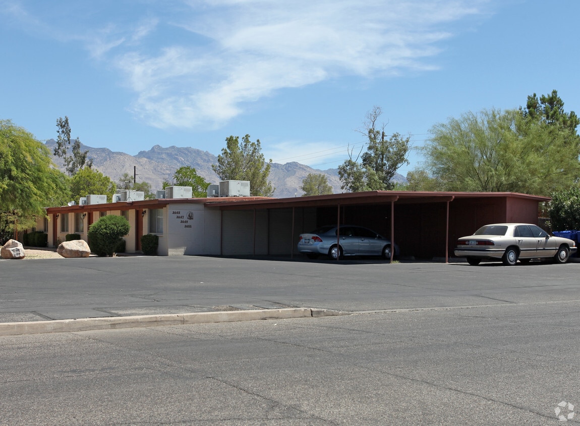 Building Photo - Blacklidge Apartments 8-Plex Tucson, AZ