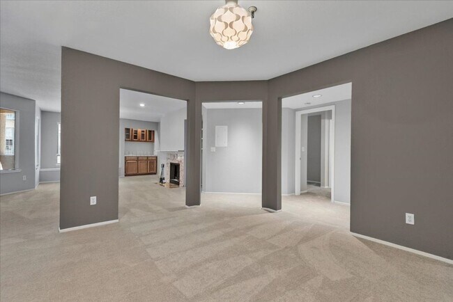 Foto del edificio - Beautiful 3 bed 2 bath condo near Downtown...