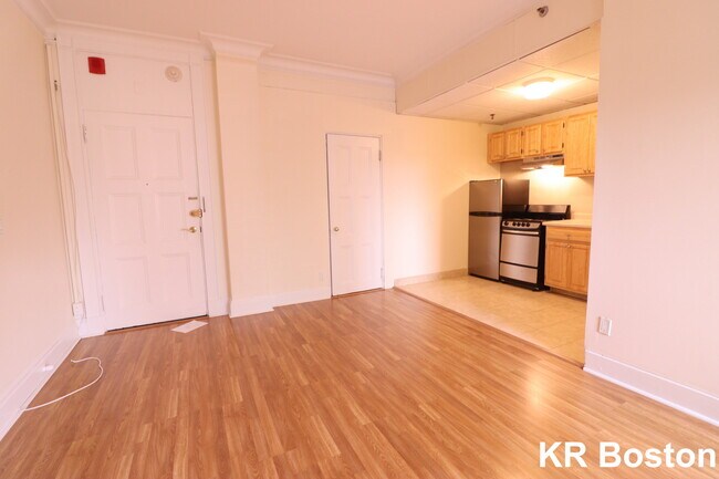 Building Photo - 3 Commonwealth Ave