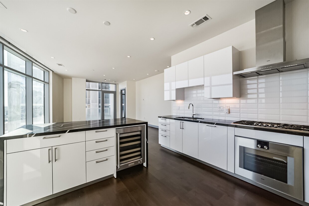 Foto principal - 4521 San Felipe St