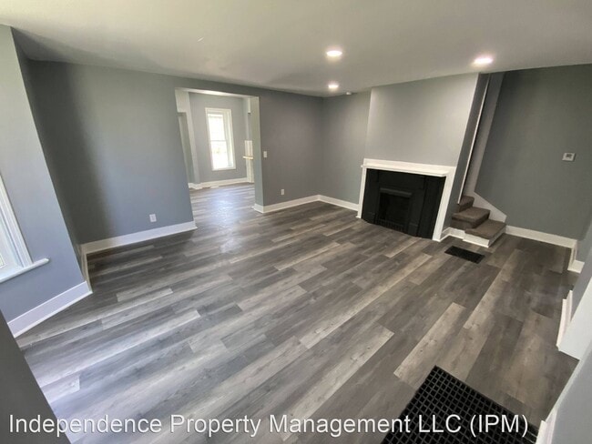 Building Photo - 4 br, 3 bath House - 102 E Main St.