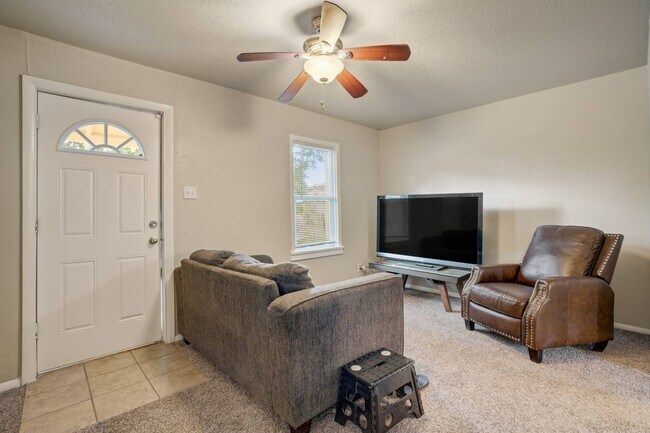 Foto del edificio - 542 W Boulder St