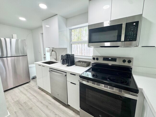 Foto del edificio - 1130 NE 18th Ave