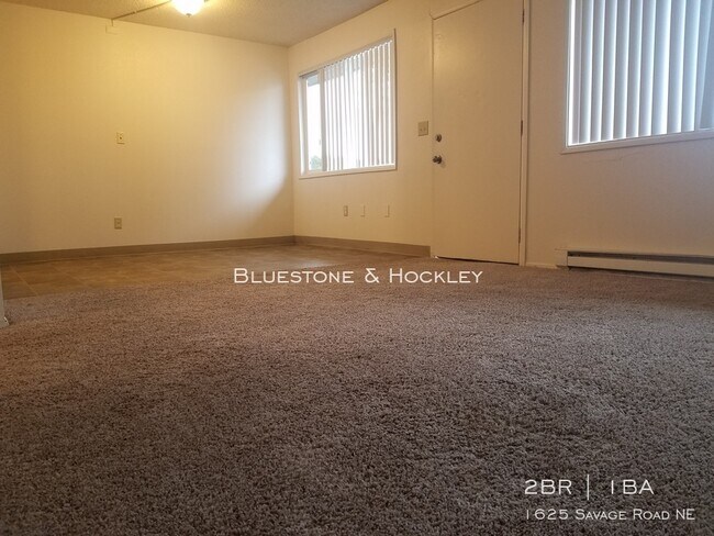 Building Photo - 1625 Savage Rd NE