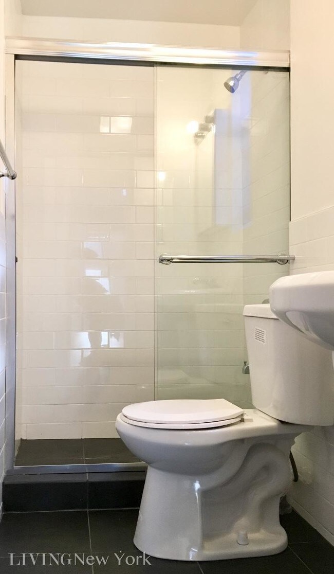 Foto del edificio - 224 E 27th St