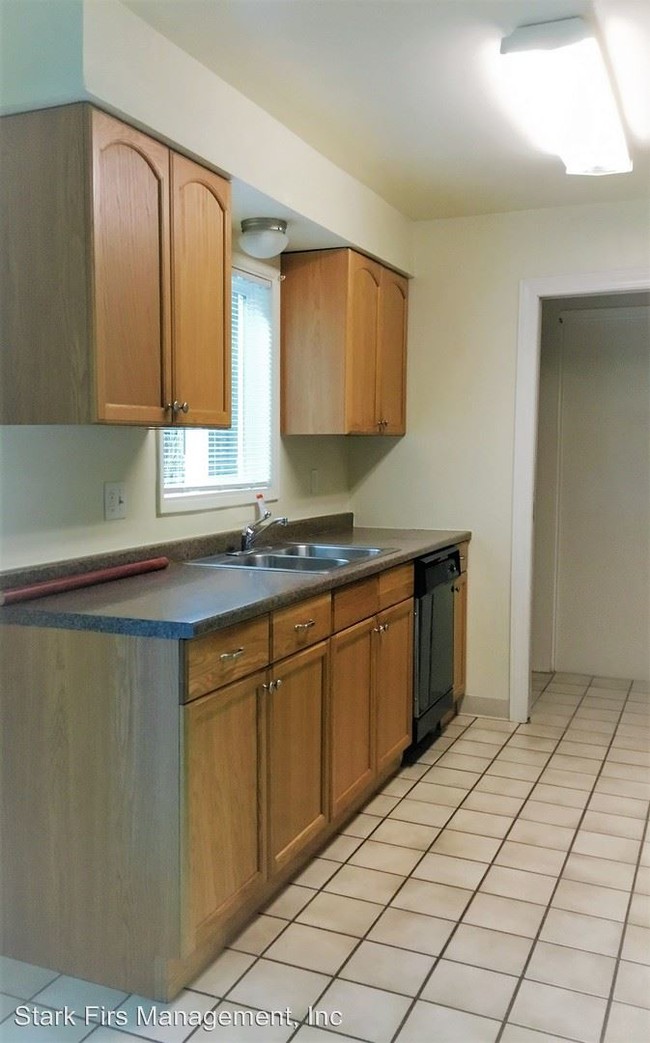 Building Photo - 737 SE 187th Ave