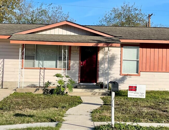 Foto del edificio - 322 Saint Louis Ave