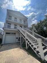 Building Photo - 6050 Laurel St