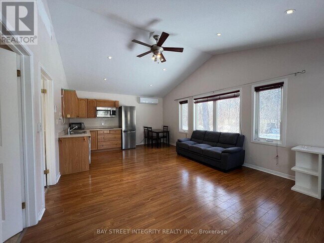 Building Photo - 1339 Pinegrove Rd