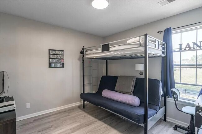 Foto del edificio - 4516 NE 83rd St