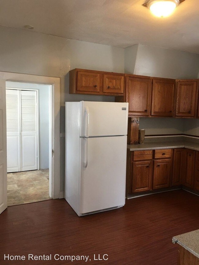 Building Photo - 3 br, 1 bath House - 315 Trowbridge NE