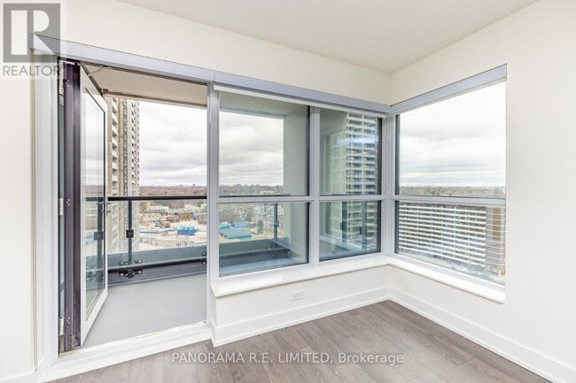 Photo du bâtiment - 9 Mabelle Ave