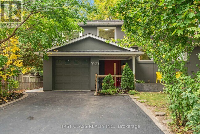 Building Photo - 1920 Truscott Dr