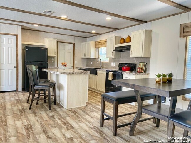 Foto del edificio - Brand New 3/2 Home!